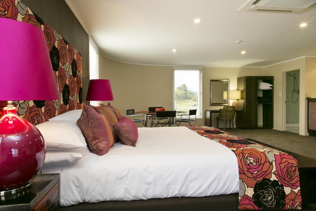 The Cove- On The Lake Taupo Room photo