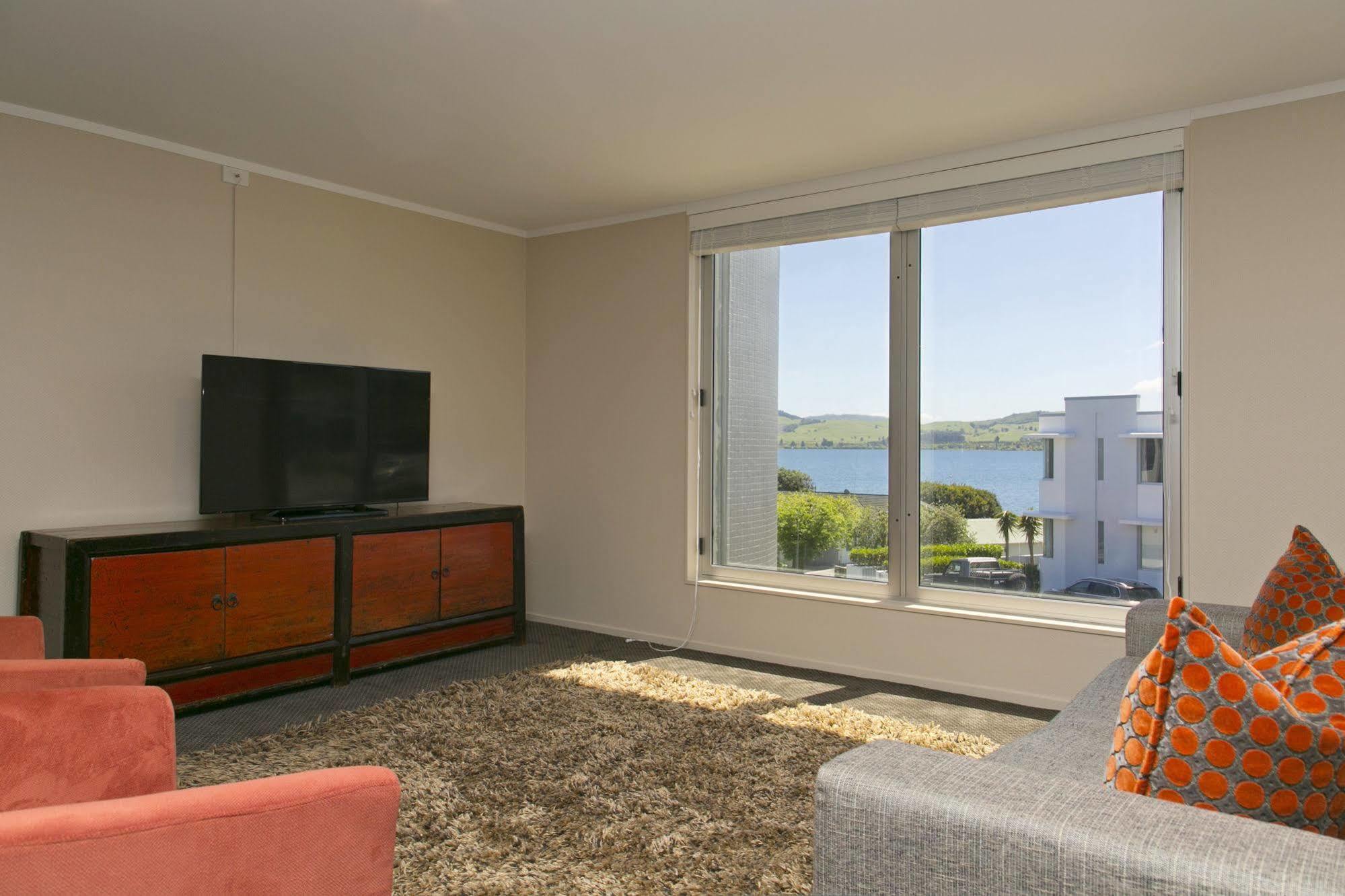 The Cove- On The Lake Taupo Exterior photo